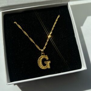Big Kid’s Children Toddler Unisex Initial Letter “G” Pendant Necklace